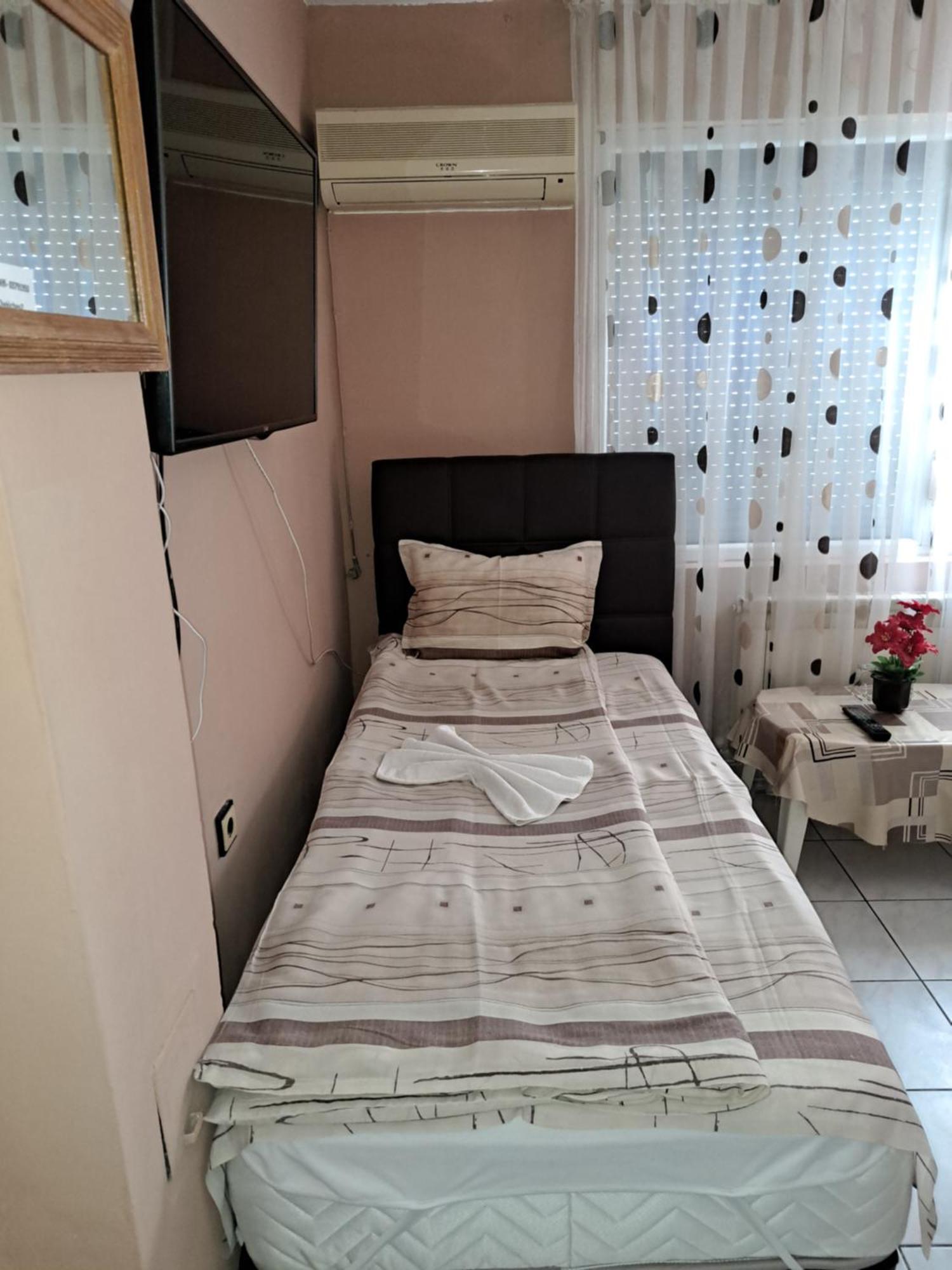 Къща За Гости "Чекичев" Svilengrad Exteriör bild